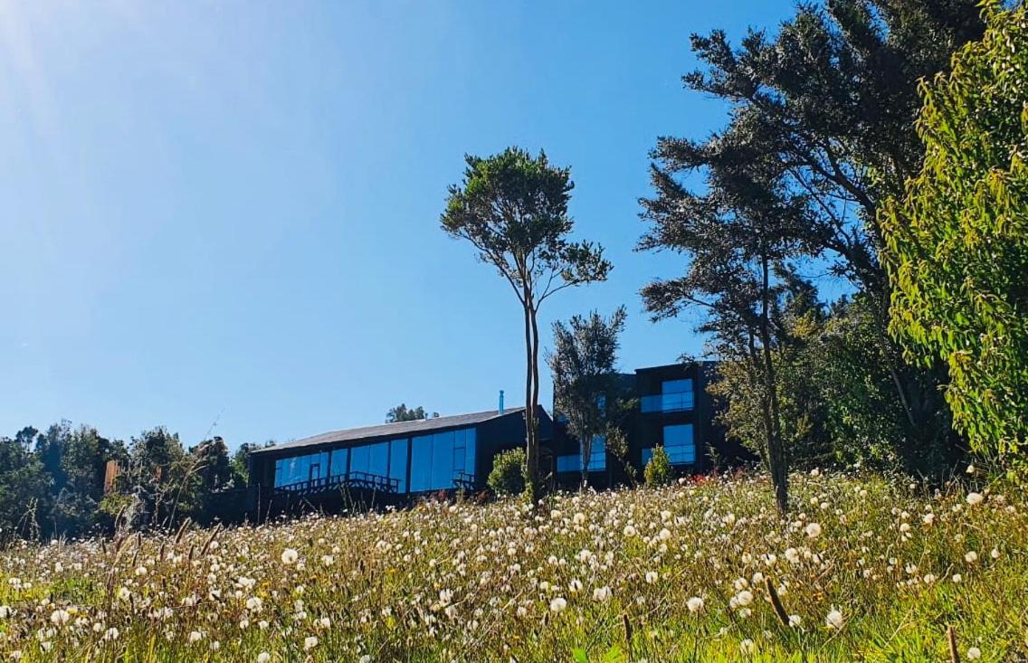 Hotel&Cava Estancia Rilán Castro Esterno foto